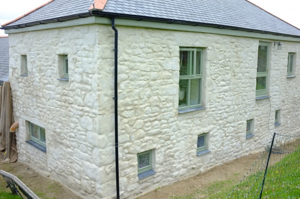 Can house wall cracks be repaired or is it subsidence?